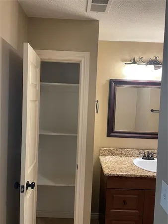 $1,695 | 909 Panhandle Street, Denton, TX 76201