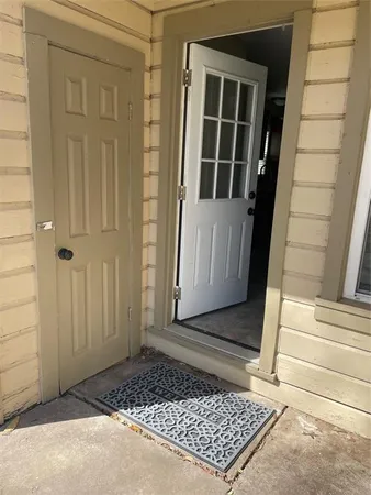$1,695 | 909 Panhandle Street, Denton, TX 76201