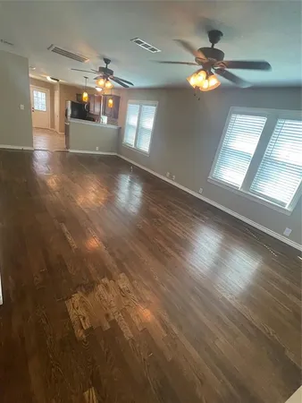 $1,695 | 909 Panhandle Street, Denton, TX 76201