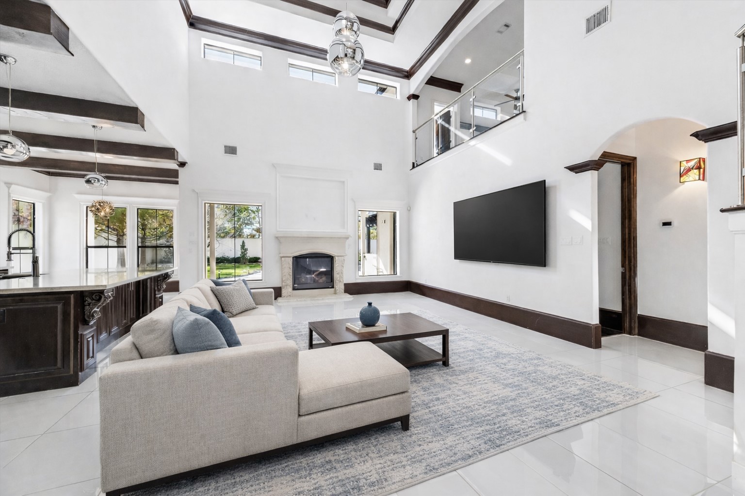 3942 Charleston Street Houston, TX 77021 - Photo 8 of 34 a living room with furniture and a flat screen tv