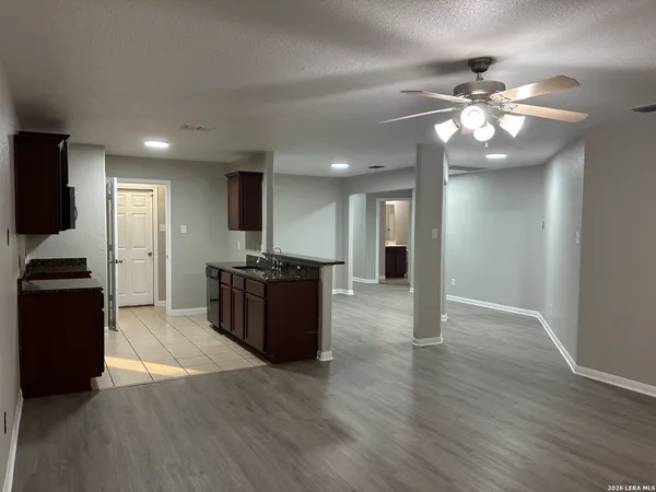 $1,525 | 6547 Luckey Square, San Antonio, TX 78252