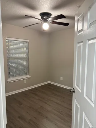 $1,525 | 6547 Luckey Square, San Antonio, TX 78252