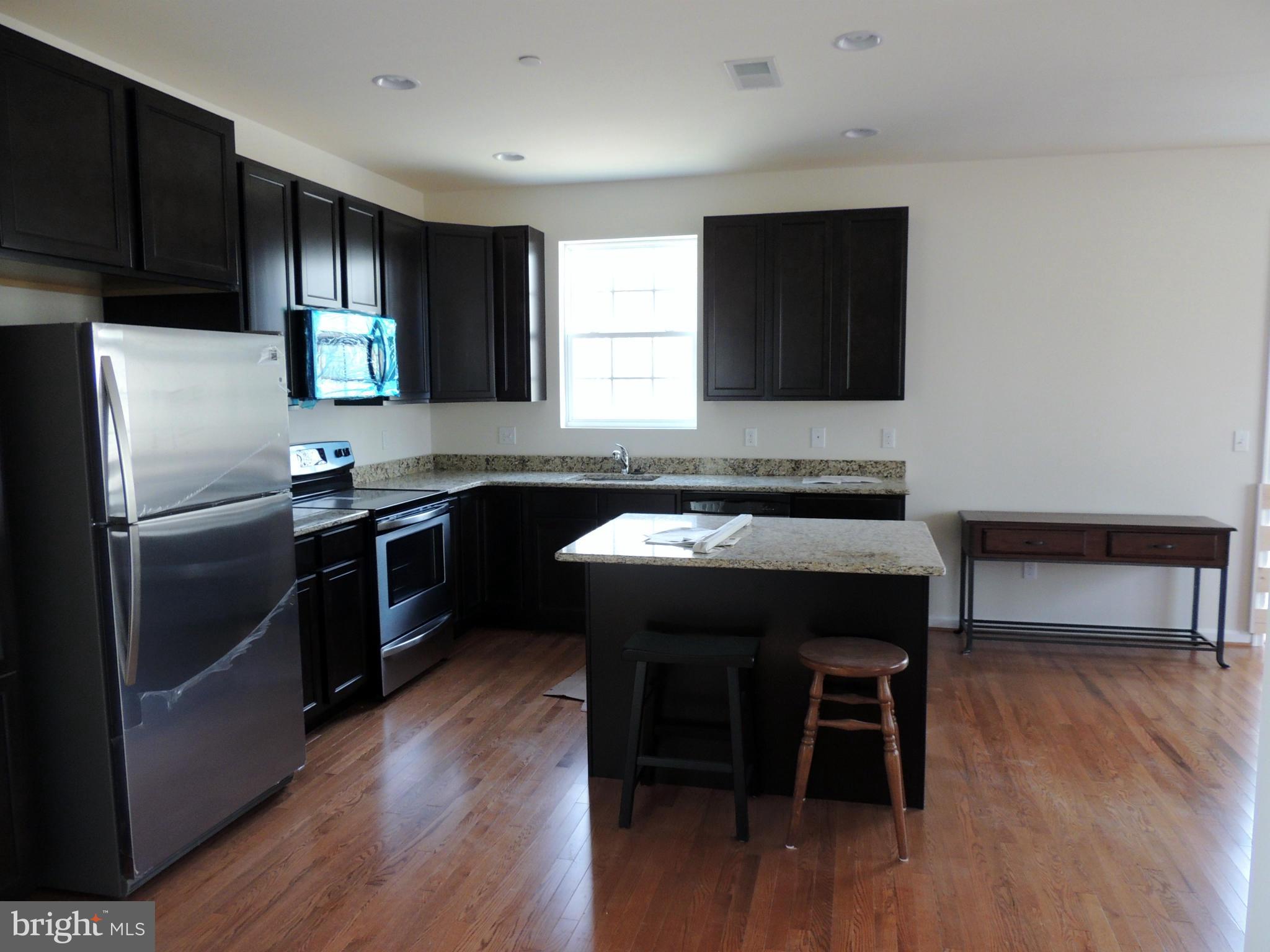 6126 Owings Beach Road Deale, MD 20751 - Photo 8 of 30 Kitchen