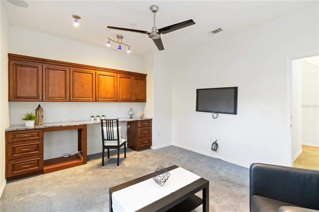 4223 Balmoral Way Sarasota, FL 34238 - Photo 12 of 72