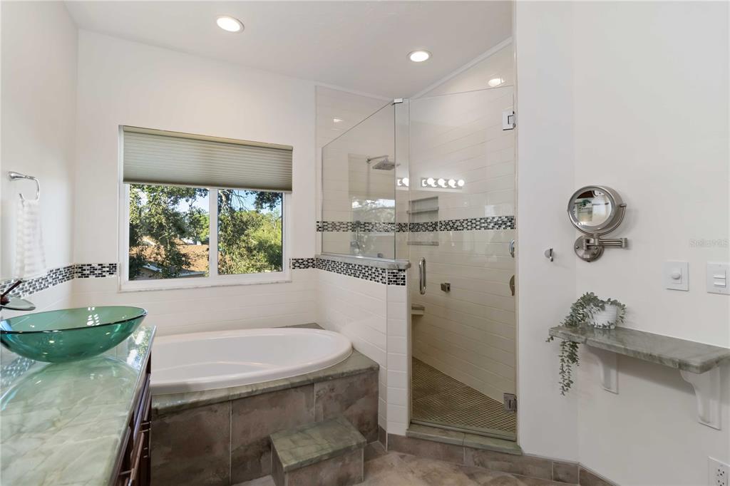 4223 Balmoral Way Sarasota, FL 34238 - Photo 27 of 72