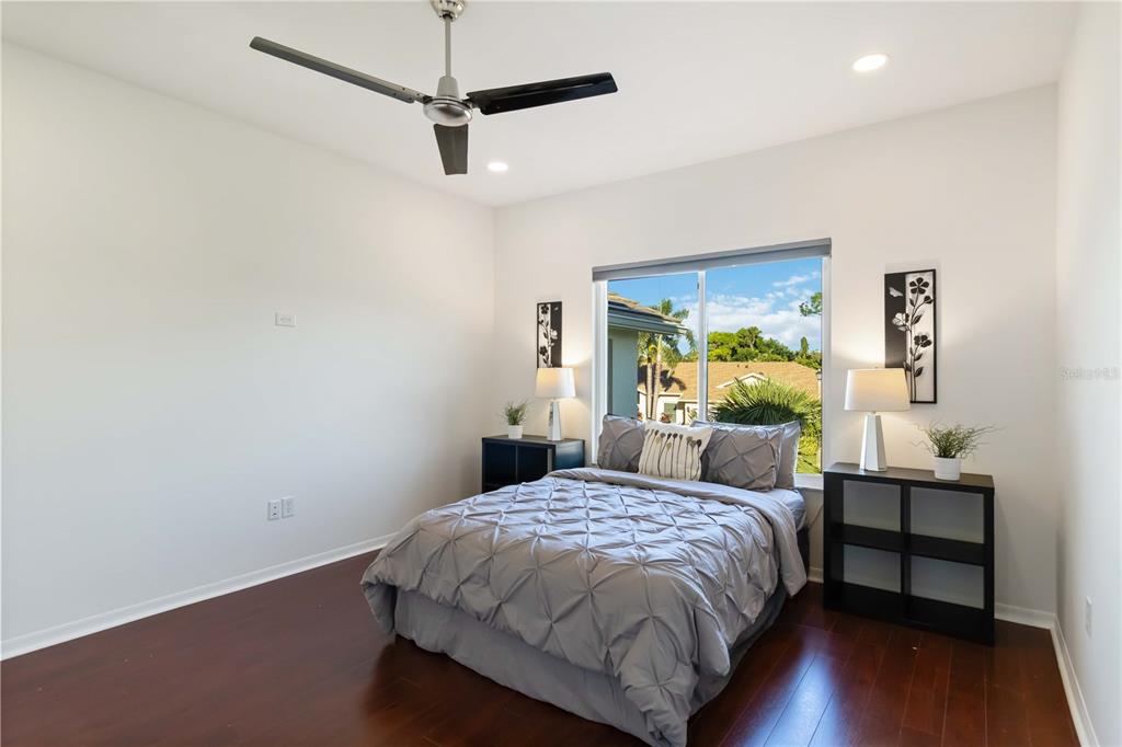 4223 Balmoral Way Sarasota, FL 34238 - Photo 38 of 72