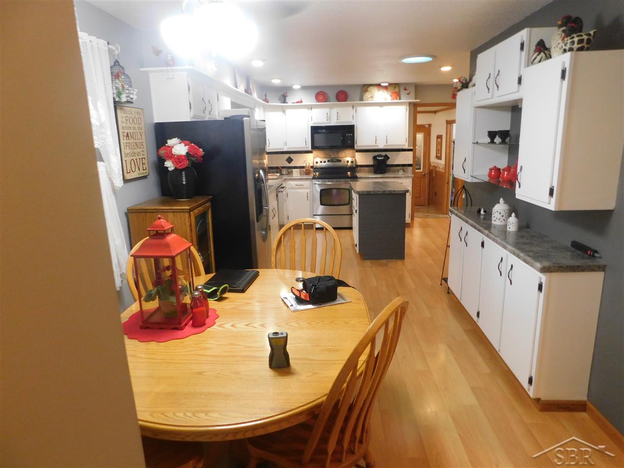 2236 South Miller Road Saginaw, MI 48609 - Photo 13 of 47 31354208-12.JPG