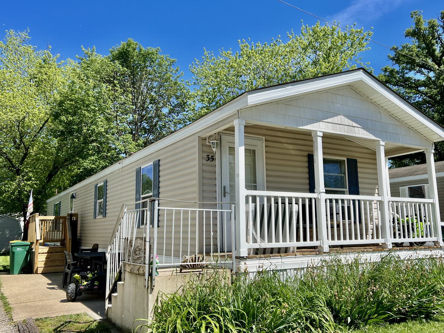 35 Maple Street Minooka, IL 60447 - Photo 1 of 13 Gallery Image 1