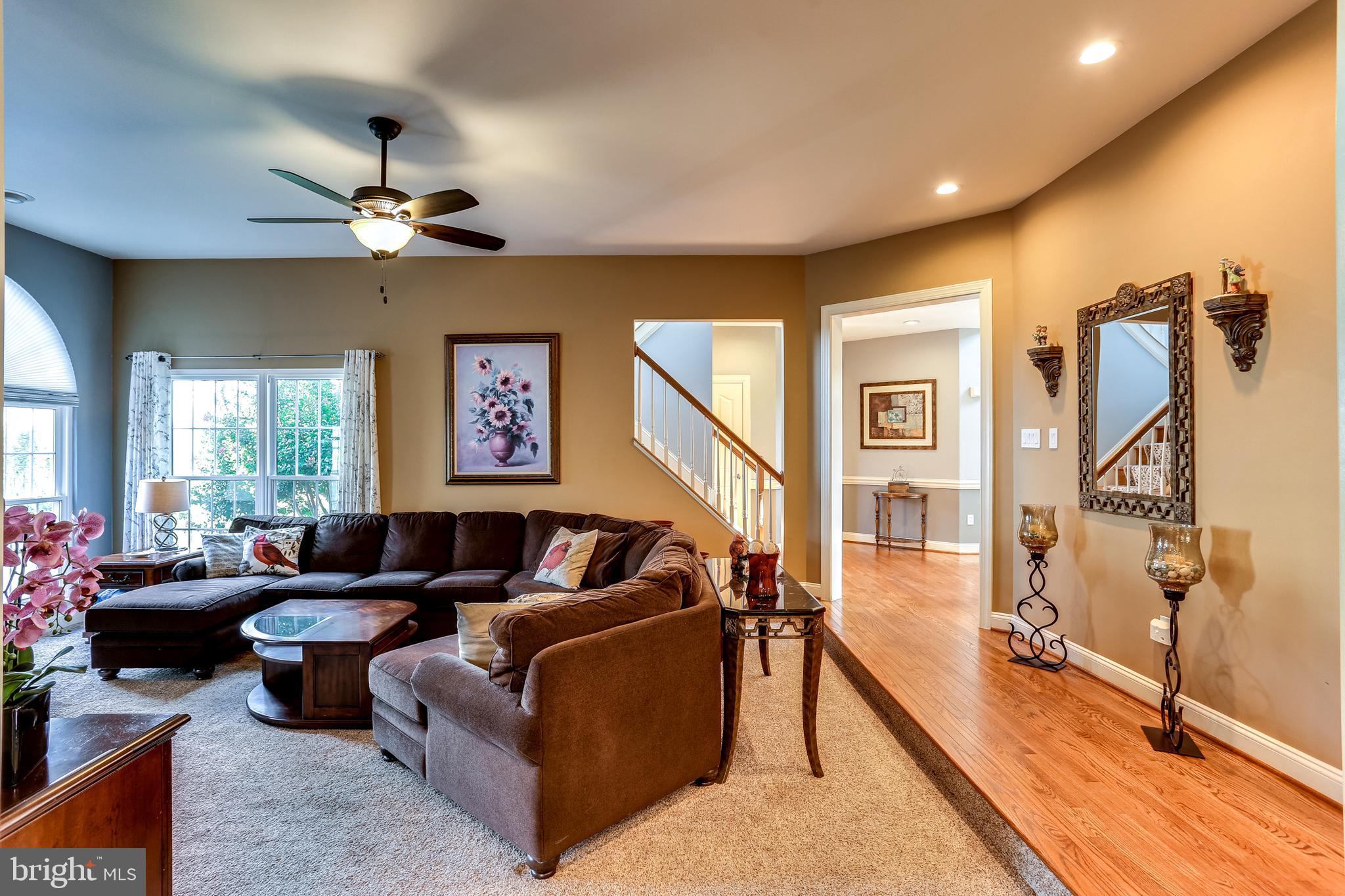 18308 Commandery Way Olney, MD 20832 - Photo 14 of 48 Family room