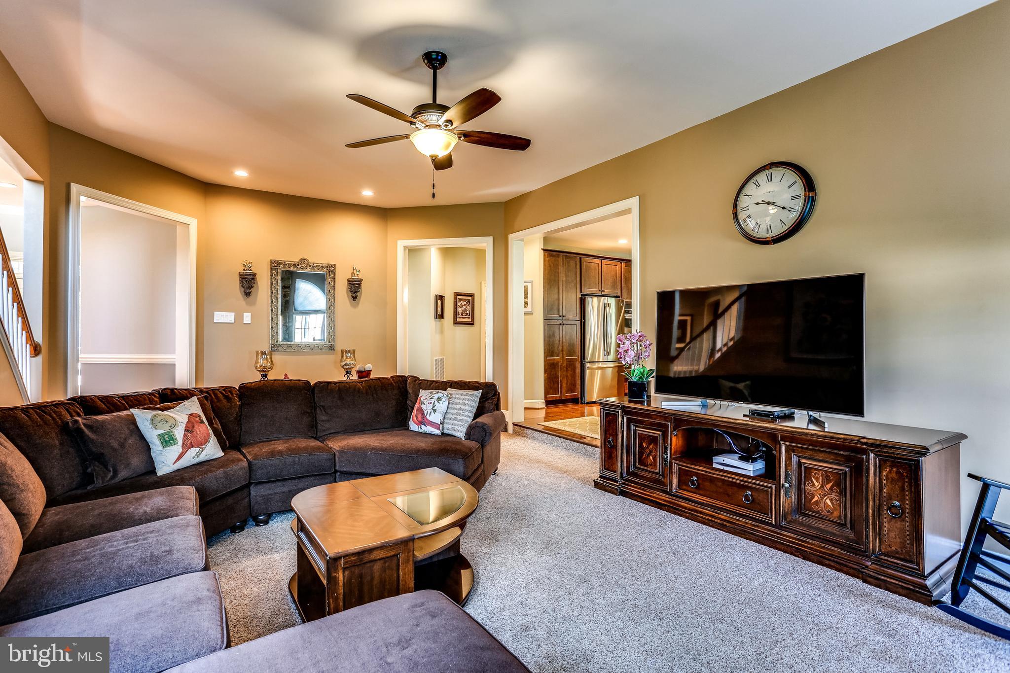 18308 Commandery Way Olney, MD 20832 - Photo 15 of 48 Family room