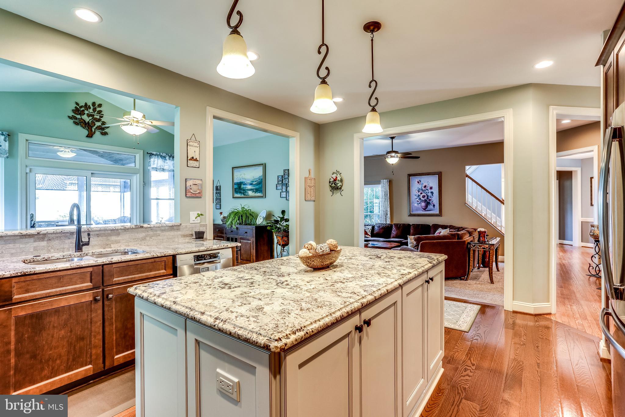 18308 Commandery Way Olney, MD 20832 - Photo 19 of 48 kitchen