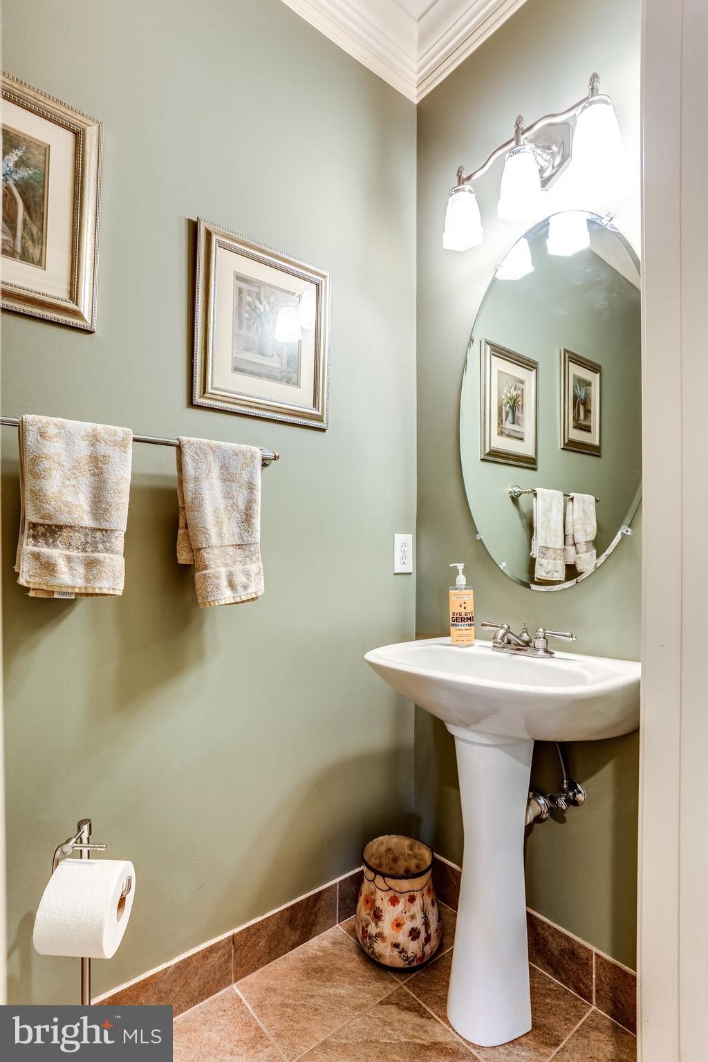 18308 Commandery Way Olney, MD 20832 - Photo 10 of 48 powder room