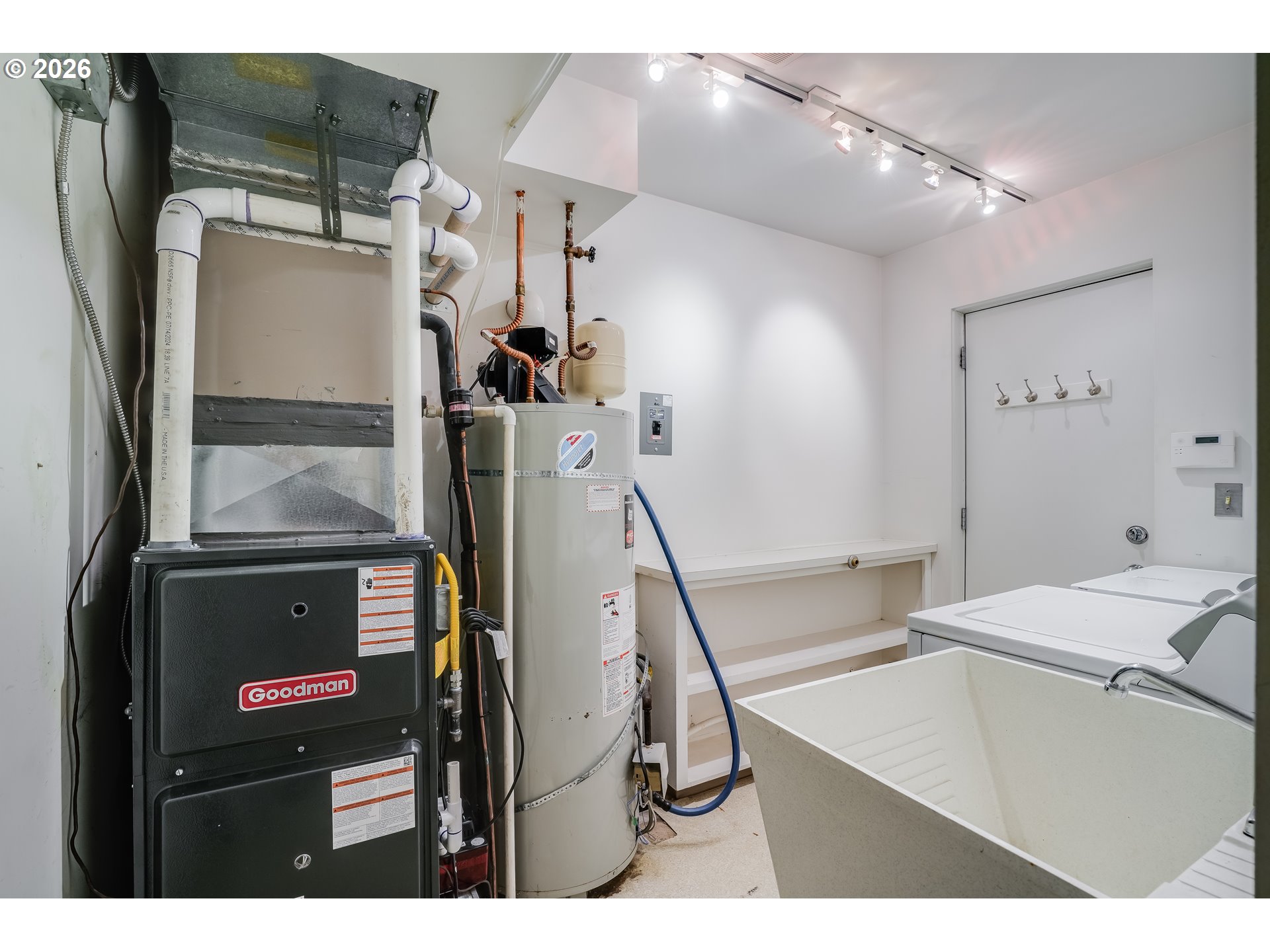 3306 Southwest Fairmount Boulevard Portland, OR 97239 - Photo 28 of 48