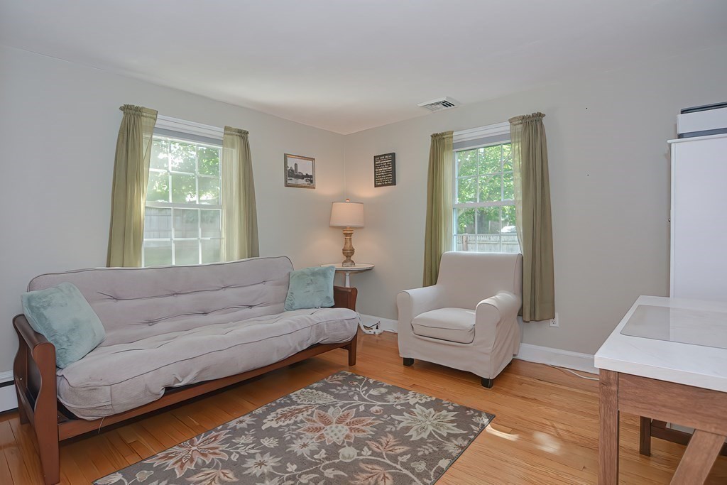61 Cameron Road Norwood, MA 02062 - Photo 11 of 25 Gallery Image 11