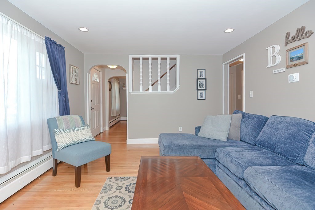 61 Cameron Road Norwood, MA 02062 - Photo 3 of 25 Gallery Image 3