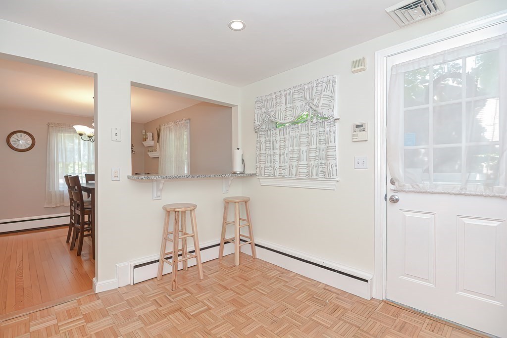 61 Cameron Road Norwood, MA 02062 - Photo 8 of 25 Gallery Image 8