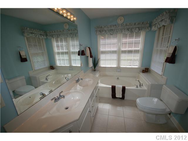 9803 Chestnut Road Marvin, NC 28173 - Photo 13 of 16 Gallery Image 13