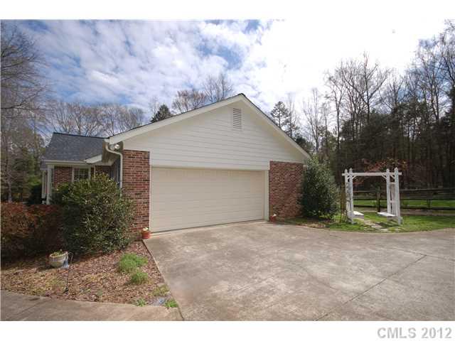 9803 Chestnut Road Marvin, NC 28173 - Photo 6 of 16 Gallery Image 6