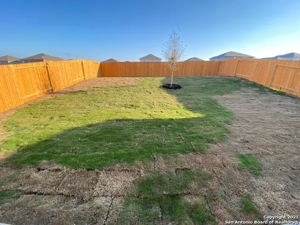 $2,300 | 9310 Bennett Forest, Converse, TX 78109