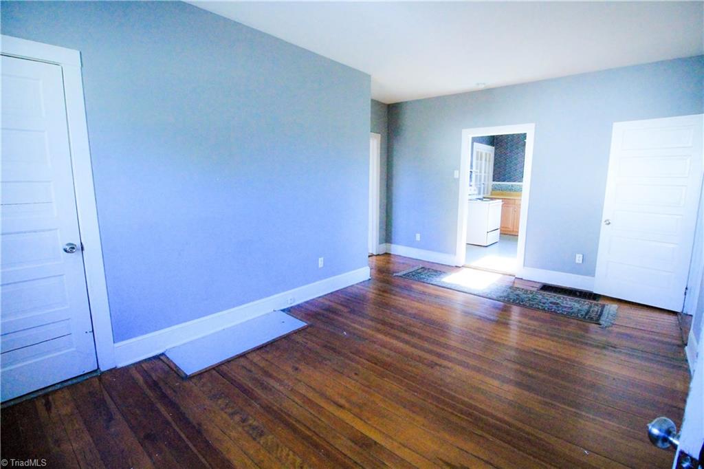1319 Fieldcrest Road Eden, NC 27288 - Photo 5 of 13 Gallery Image 5
