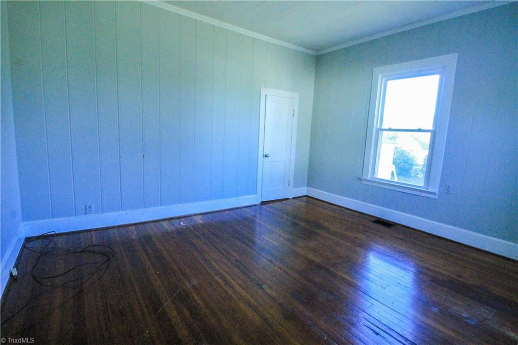 1319 Fieldcrest Road Eden, NC 27288 - Photo 6 of 13 Gallery Image 6
