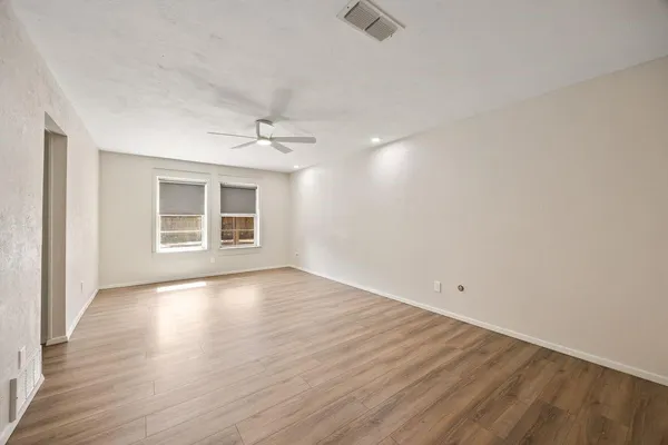 $488,000 | 409 Circleview Drive North, Hurst, TX 76054