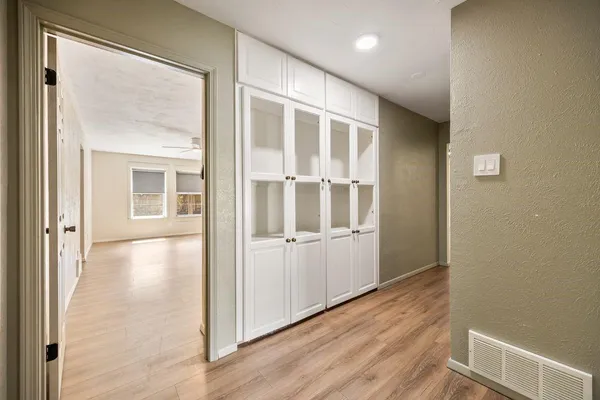 $488,000 | 409 Circleview Drive North, Hurst, TX 76054