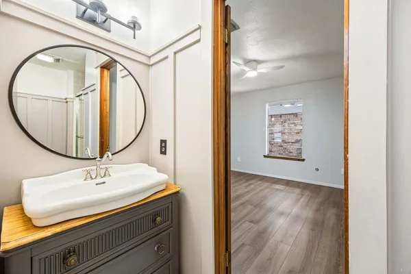 $488,000 | 409 Circleview Drive North, Hurst, TX 76054