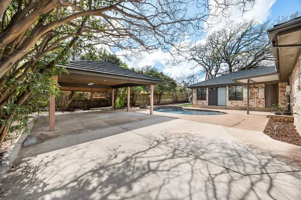 $488,000 | 409 Circleview Drive North, Hurst, TX 76054