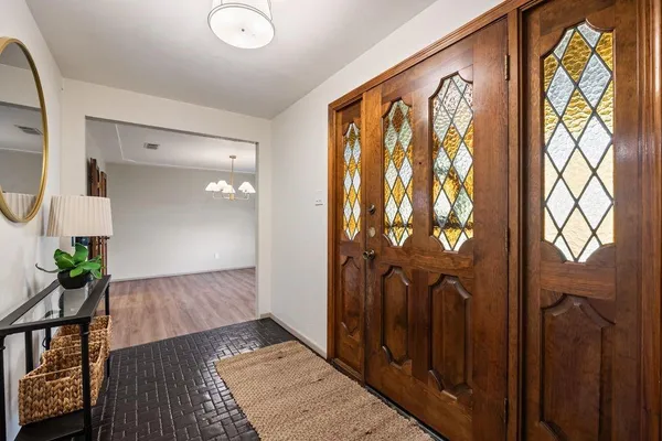 $488,000 | 409 Circleview Drive North, Hurst, TX 76054