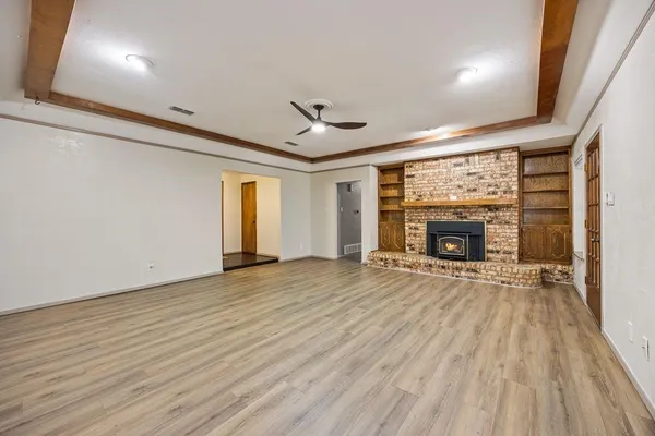 $488,000 | 409 Circleview Drive North, Hurst, TX 76054