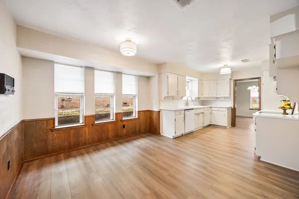 $488,000 | 409 Circleview Drive North, Hurst, TX 76054