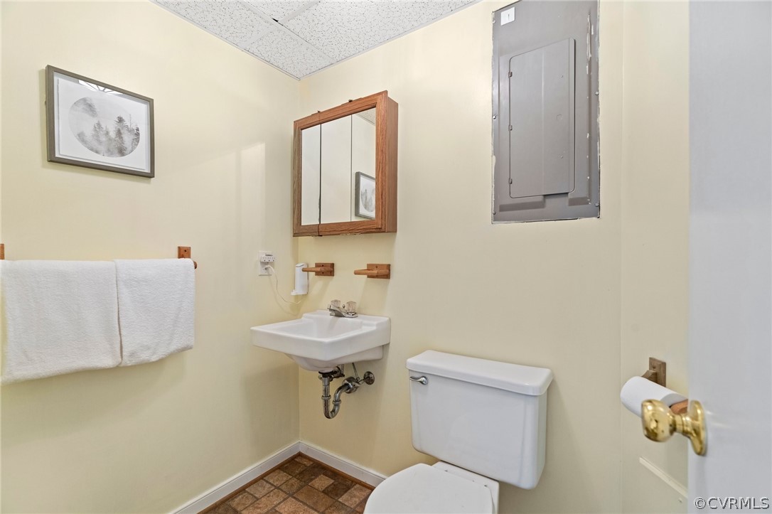 1608 Princeton Road Richmond, VA 23227 - Photo 25 of 32 Gallery Image 25