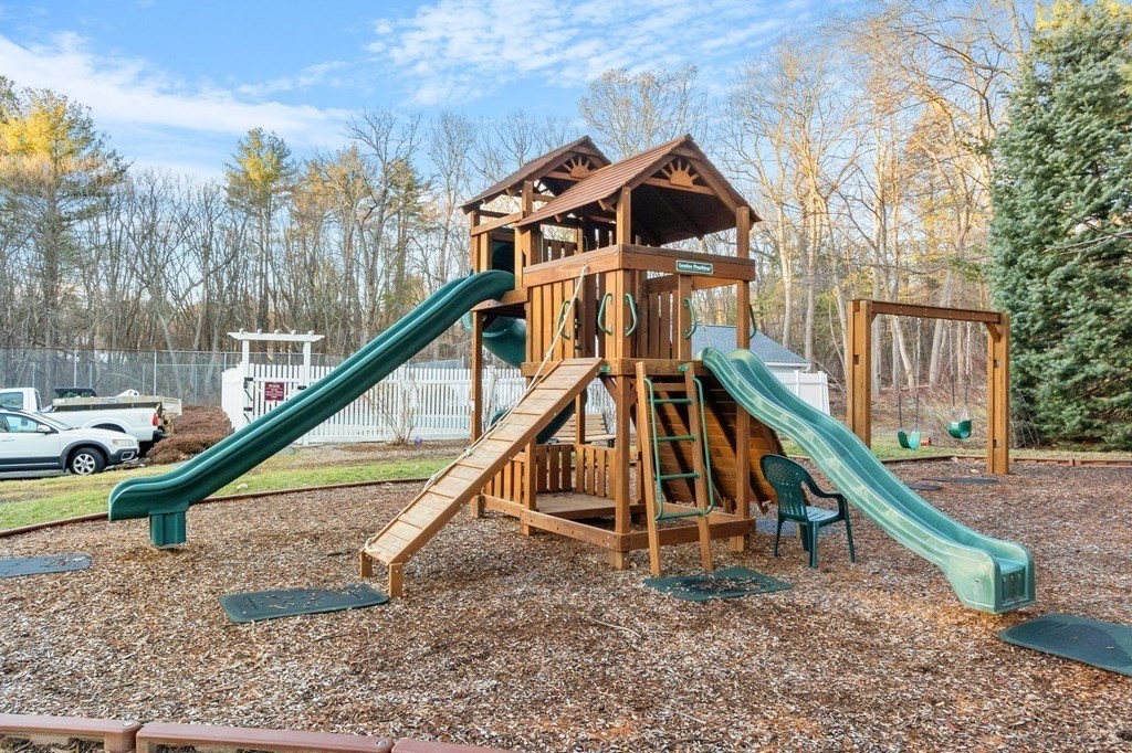 12 Apple Ridge Road, Unit 4 Maynard, MA 01754 - Photo 27 of 29 Gallery Image 27
