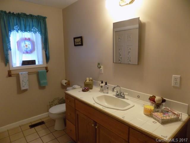 196 Huntley Road Fletcher, NC 28732 - Photo 14 of 24 Gallery Image 14