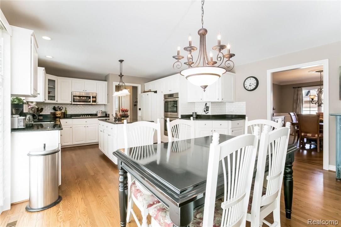 1622 Chase Drive Rochester, MI 48307 - Photo 14 of 55 014-2621744-medium.jpg