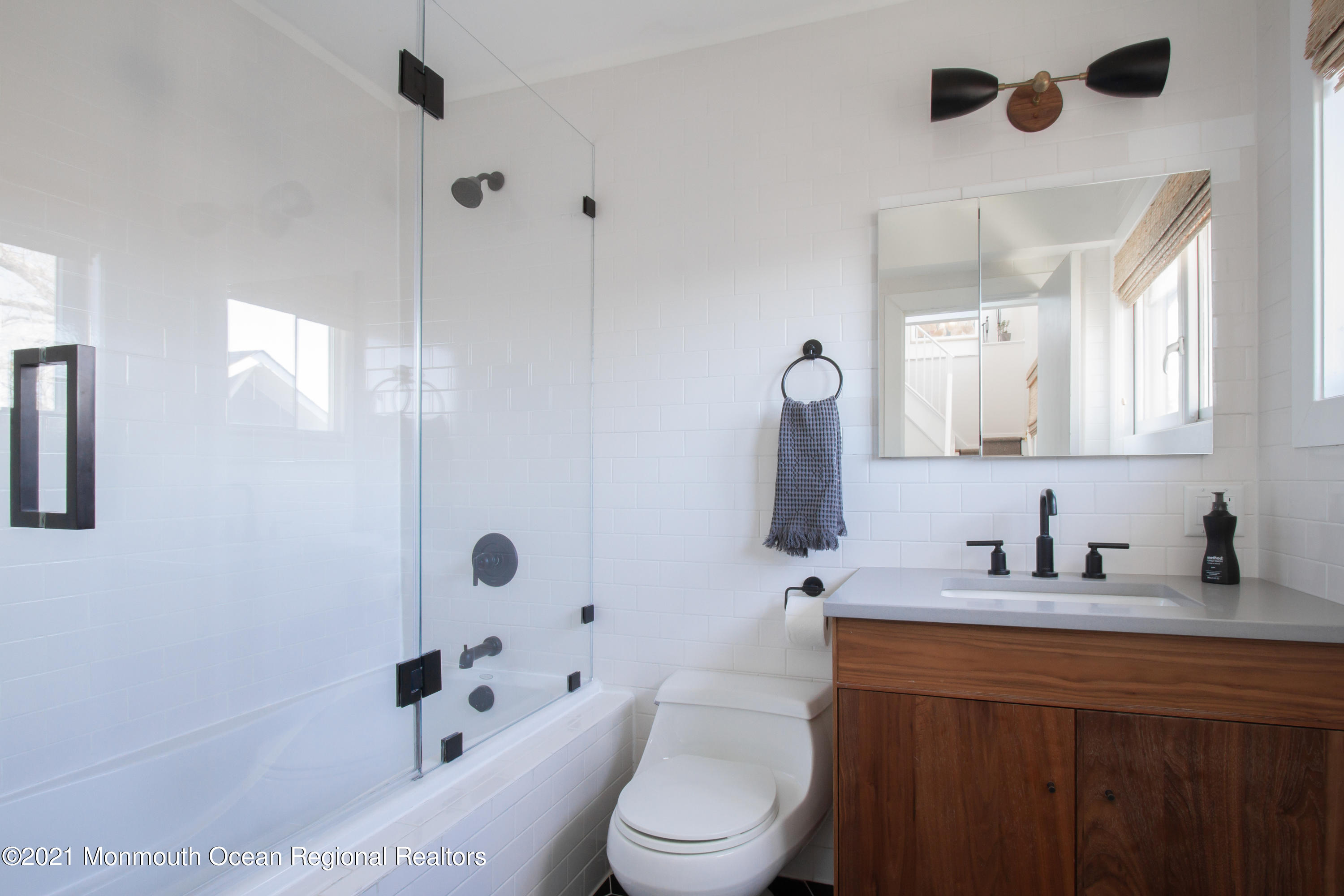 24 Washington Avenue Rumson, NJ 07760 - Photo 36 of 59 IMG_4470