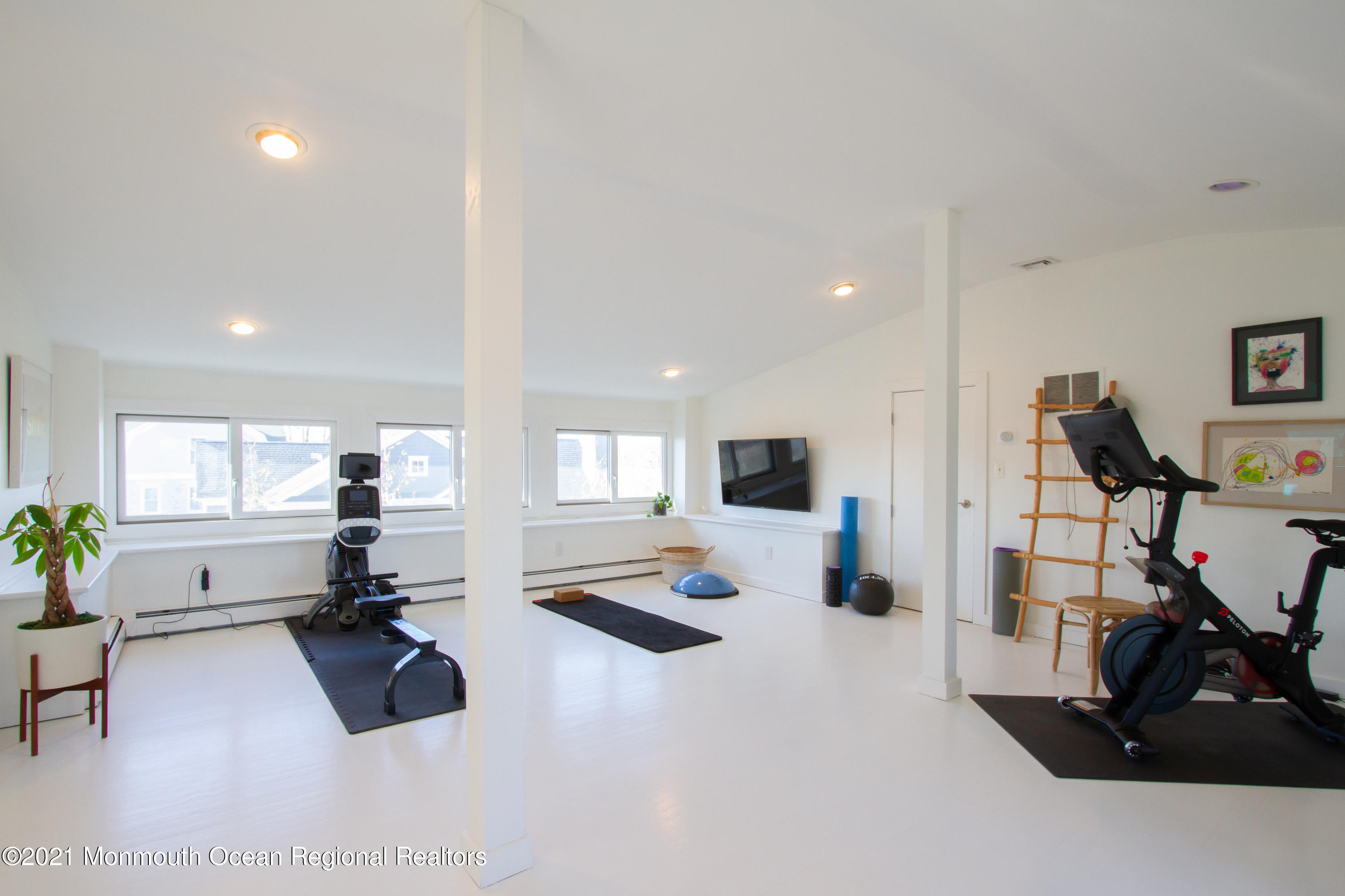 24 Washington Avenue Rumson, NJ 07760 - Photo 40 of 59 IMG_4511