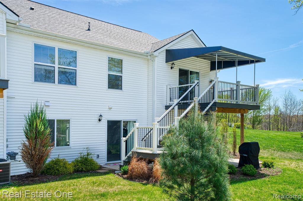 820 Nelson's Ridge Drive Howell, MI 48843 - Photo 4 of 33