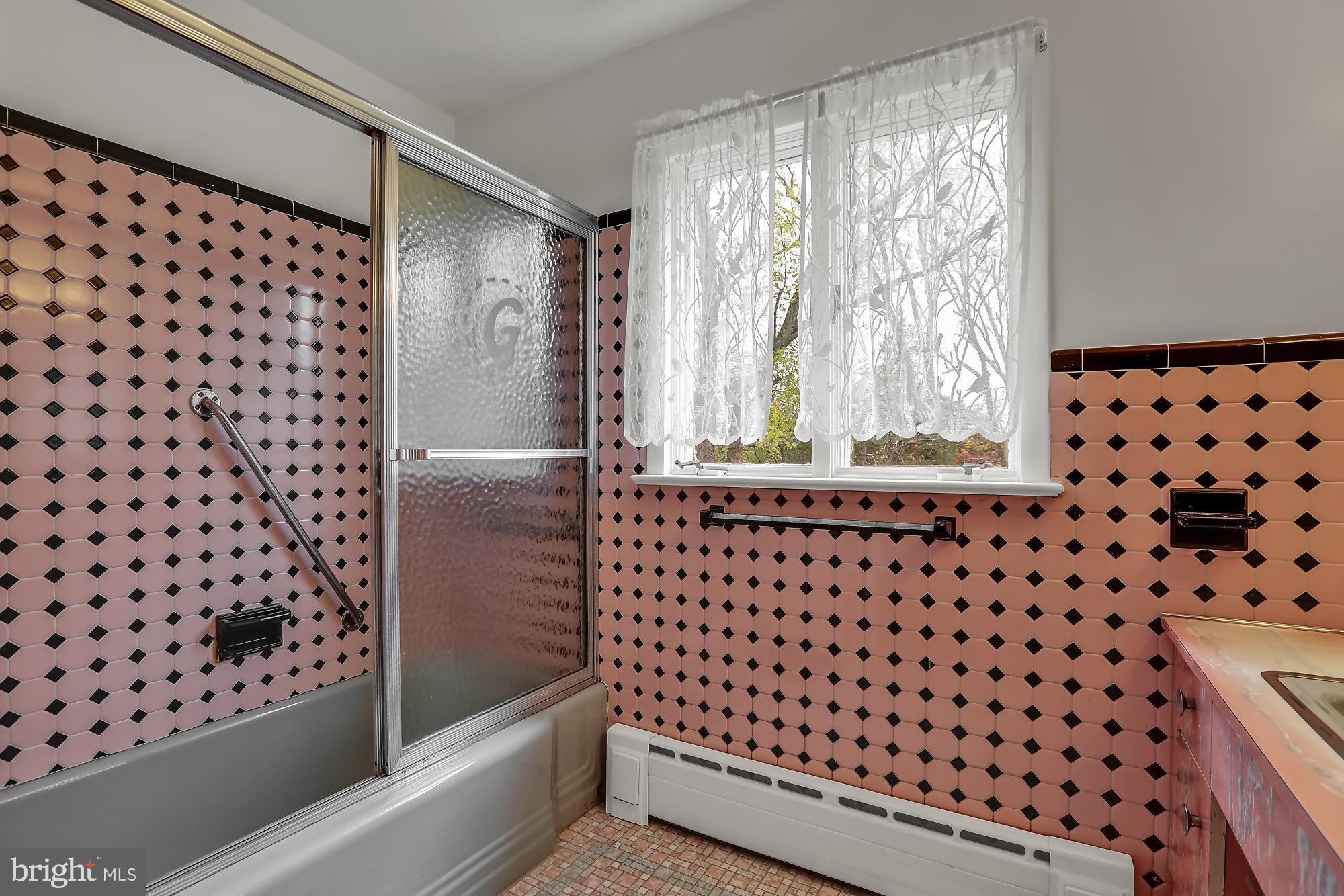 1 Hilltop Road Ewing, NJ 08638 - Photo 21 of 33 Master Bath