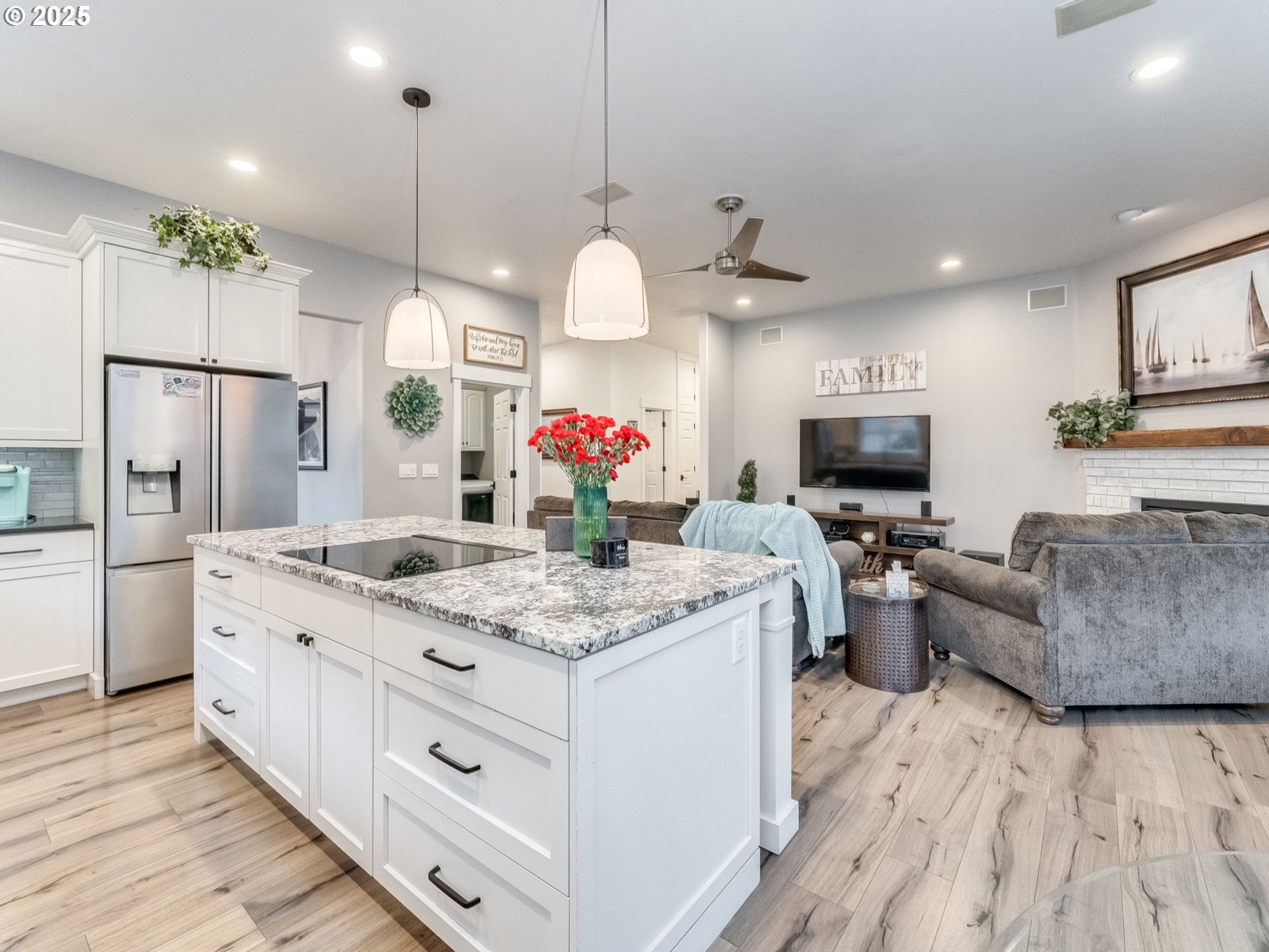 17711 Northeast 25th Street Vancouver, WA 98684 - Photo 12 of 47 Kitchen