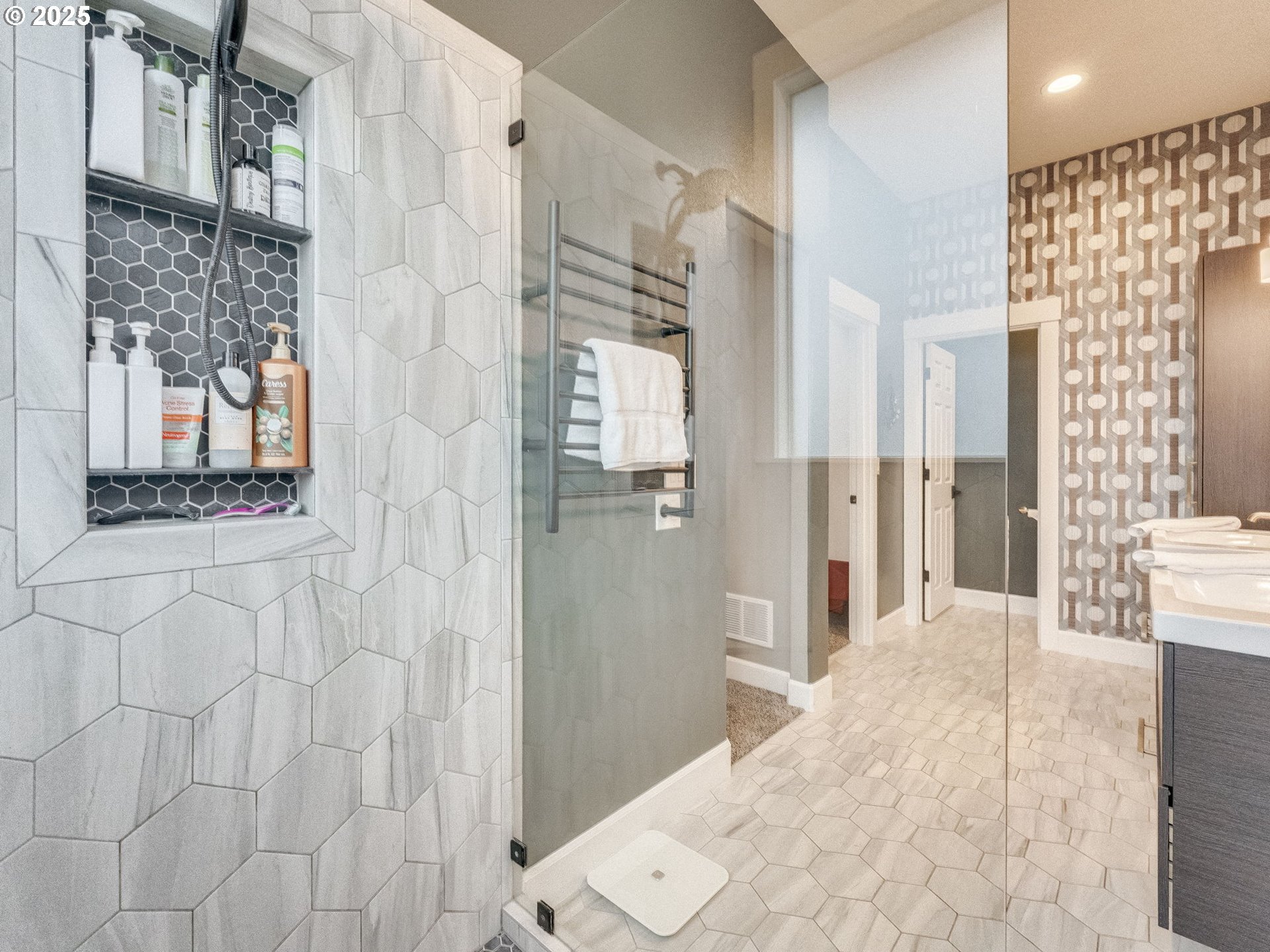 17711 Northeast 25th Street Vancouver, WA 98684 - Photo 26 of 47 Bedroom