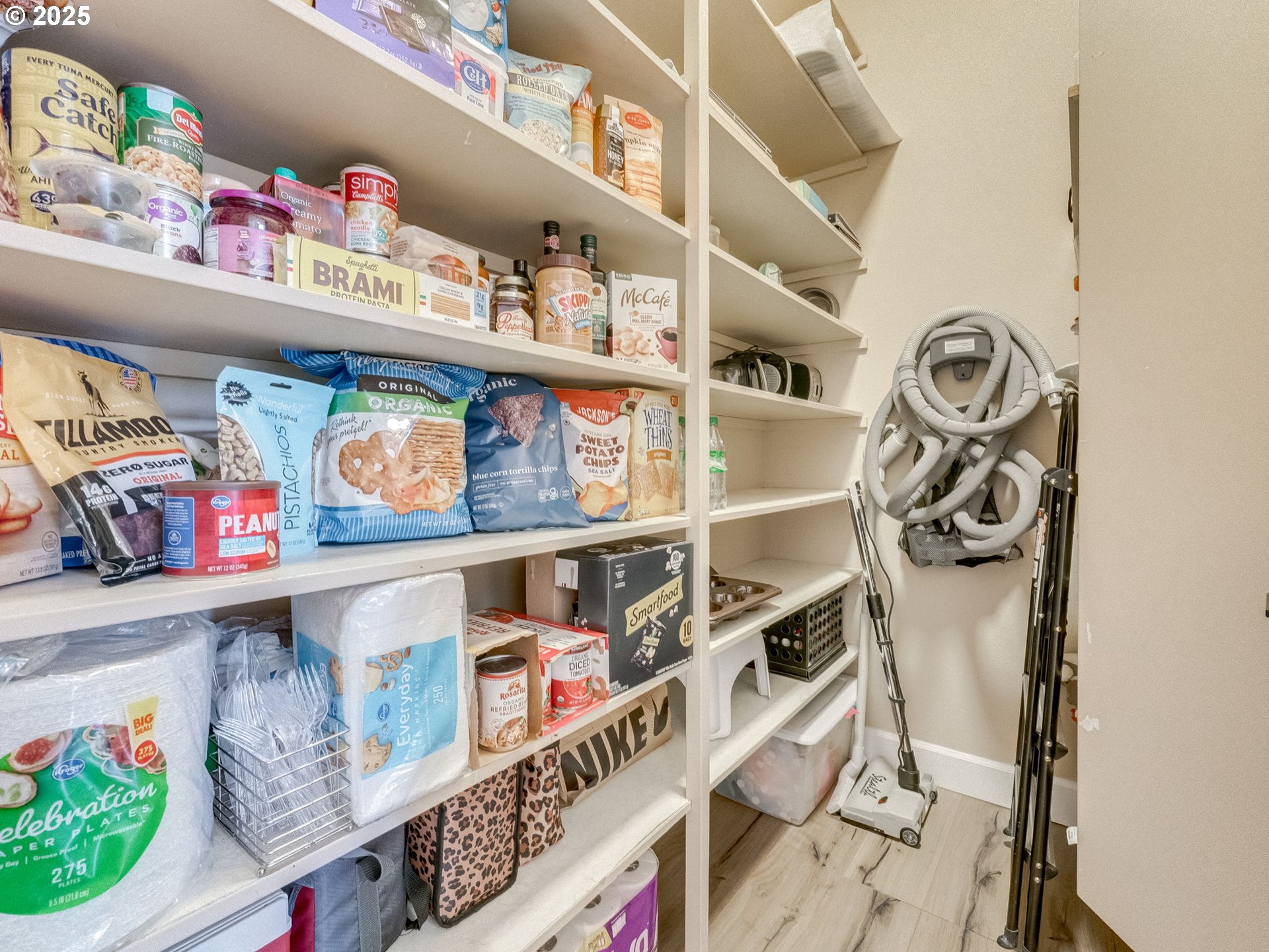 17711 Northeast 25th Street Vancouver, WA 98684 - Photo 32 of 47 Covered Porch