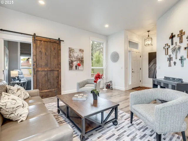 $785,000 | 17711 Northeast 25th Street, Vancouver, WA 98684