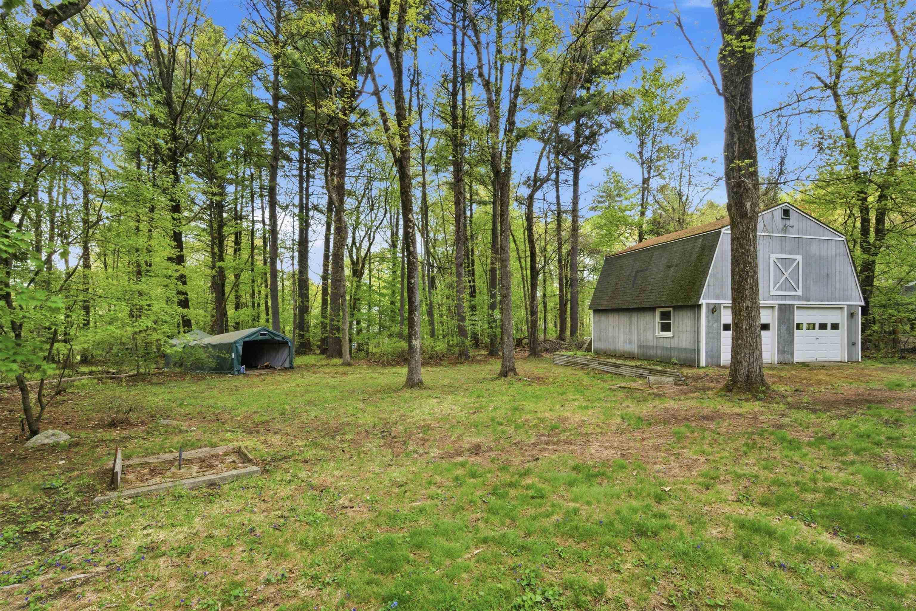 4 Timothy Lane Hudson, NH 03051 - Photo 45 of 53