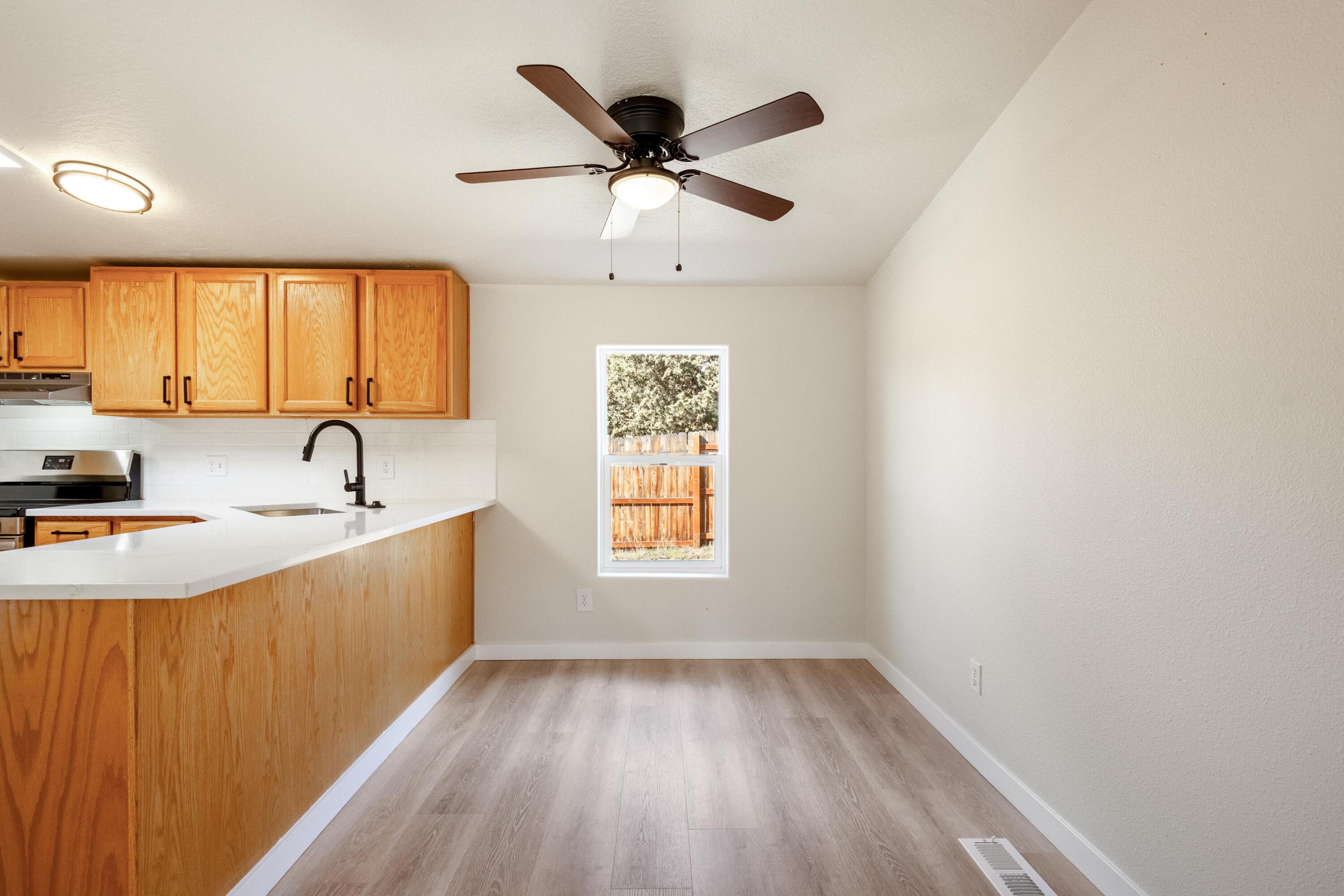 9071 Southwest Sand Ridge Road Terrebonne, OR 97760 - Photo 13 of 35 Gallery Image 13