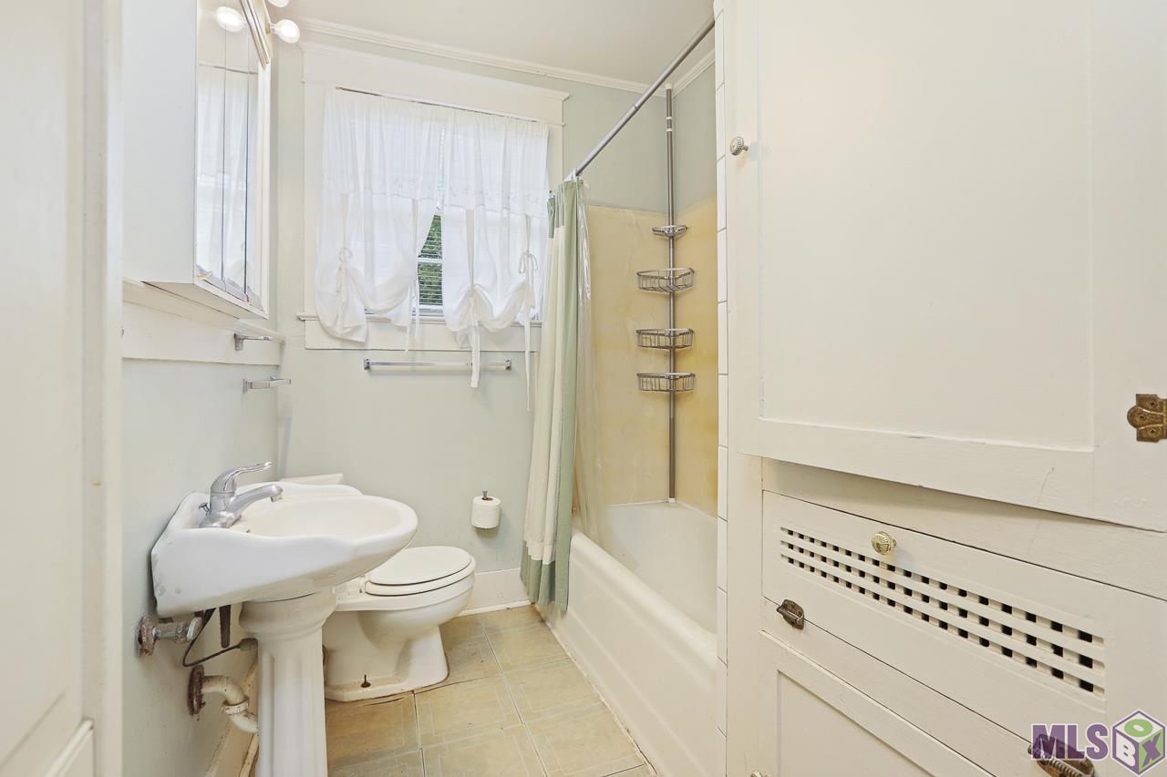 211 Hearthstone Drive Baton Rouge, LA 70806 - Photo 13 of 23