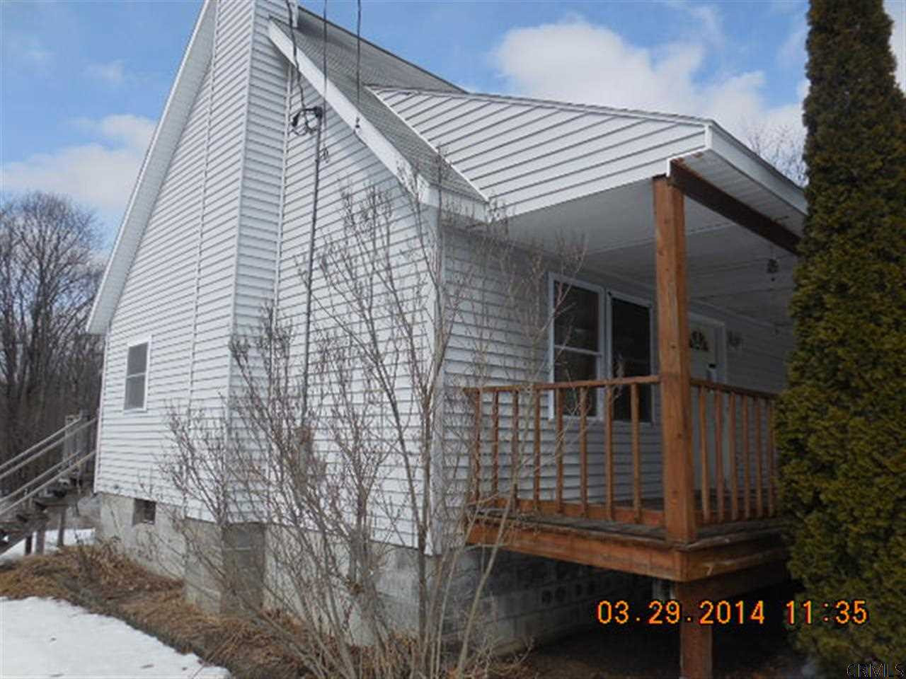 2 Reynolds Road Schenectady, NY 12306 - Photo 2 of 25 Photo 2