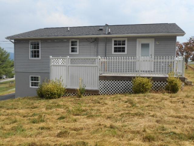 170 Rising Lane La Follette, TN 37766 - Photo 2 of 10 DSCN3169