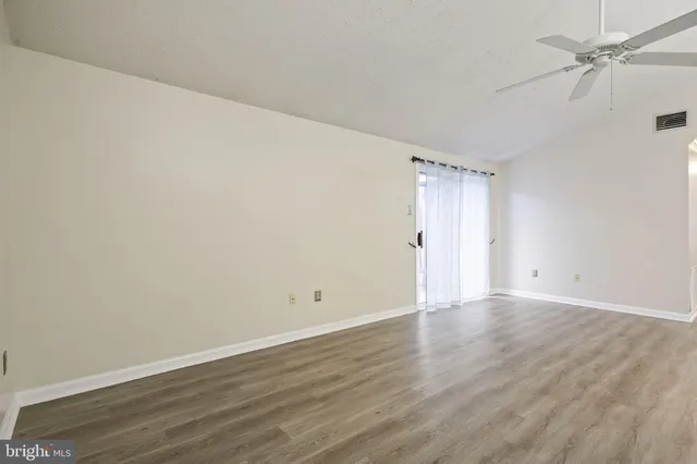 $200,000 | 201 Oak Leaf Circle, Unit 201L, Abingdon, MD 21009